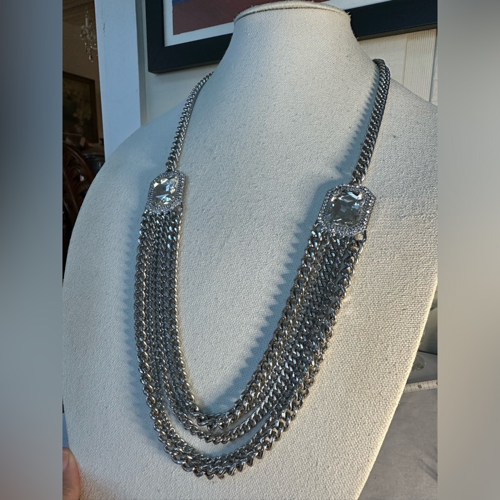 Heavy silvertone rhinestone statement necklace - Picture 3 of 6